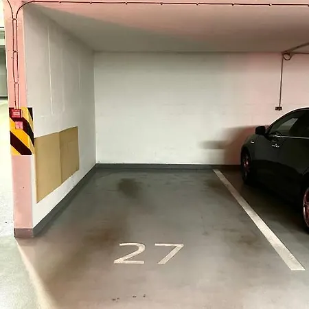 Lux Radnica Center- Free Parking Apartamento Košice