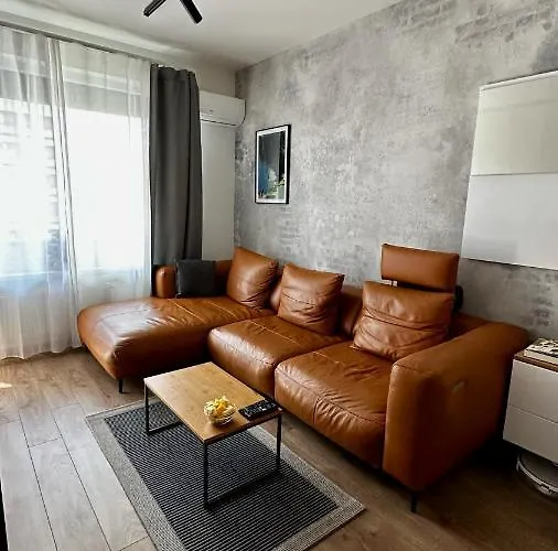 Lux Radnica Center- Free Parking Apartment